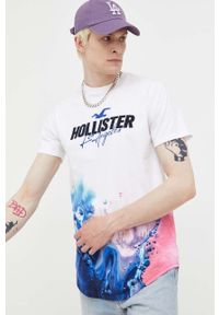 Hollister Co. t-shirt bawełniany wzorzysty. Materiał: bawełna. Długość rękawa: krótki rękaw. Długość: krótkie. Wzór: nadruk. Styl: klasyczny #1