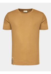 outhorn - Outhorn T-Shirt OTHAW23TTSHM0937 Złoty Regular Fit. Kolor: złoty. Materiał: bawełna