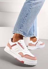 Renee - Biało-Różowe Sneakersy przed Kostkę na Grubej Podeszwie Sylverisa. Wysokość cholewki: przed kostkę. Kolor: biały #1