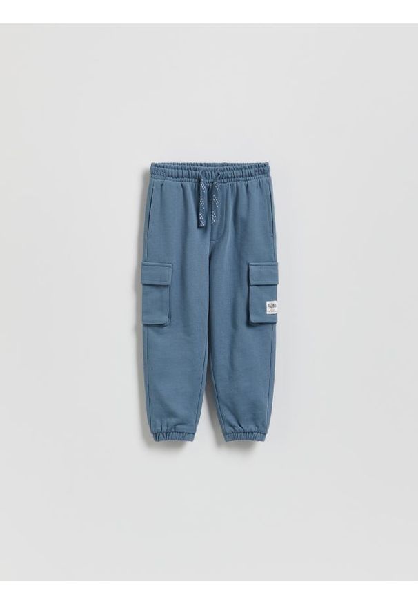 Reserved - Bawełniane joggery cargo - niebieski. Kolor: niebieski. Materiał: bawełna