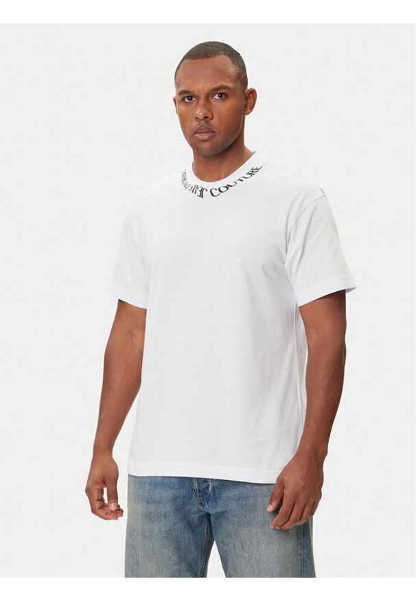 Versace Jeans Couture T-Shirt 79GAHP03 CJ01P Biały Regular Fit. Kolor: biały. Materiał: bawełna