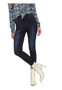 TOP SECRET - Spodnie jeansowe damskie push up. Kolor: czarny. Materiał: jeans. Sezon: zima. Styl: klasyczny #1