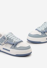 Born2be - Niebieskie Sneakersy na Platformie z Ozdobnym Sznurowaniem Awidea. Kolor: niebieski. Materiał: jeans. Obcas: na platformie #4