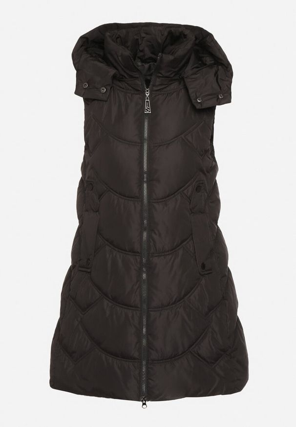 Born2be - Czarna Kamizelka z Odpinanym Kapturem Ozdobiona Pikowaniem Tulira. Okazja: na co dzień. Kolor: czarny. Materiał: jeans. Wzór: aplikacja. Styl: elegancki, casual, klasyczny