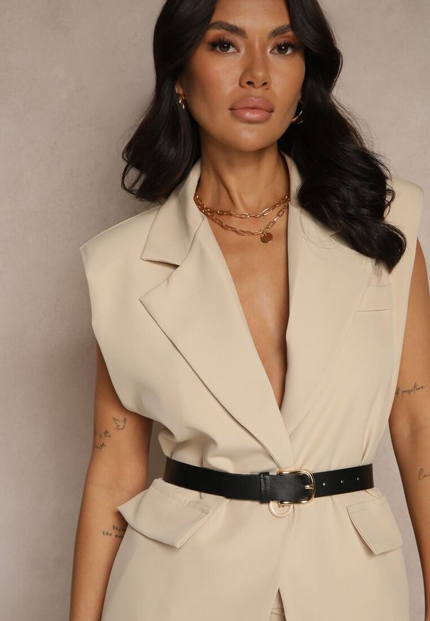 Renee - Beżowa Kamizelka Oversize w Garniturowym Stylu z Guzikiem i Paskiem z Klamrą Galazia. Okazja: na co dzień, do pracy. Kolor: beżowy. Styl: klasyczny, casual