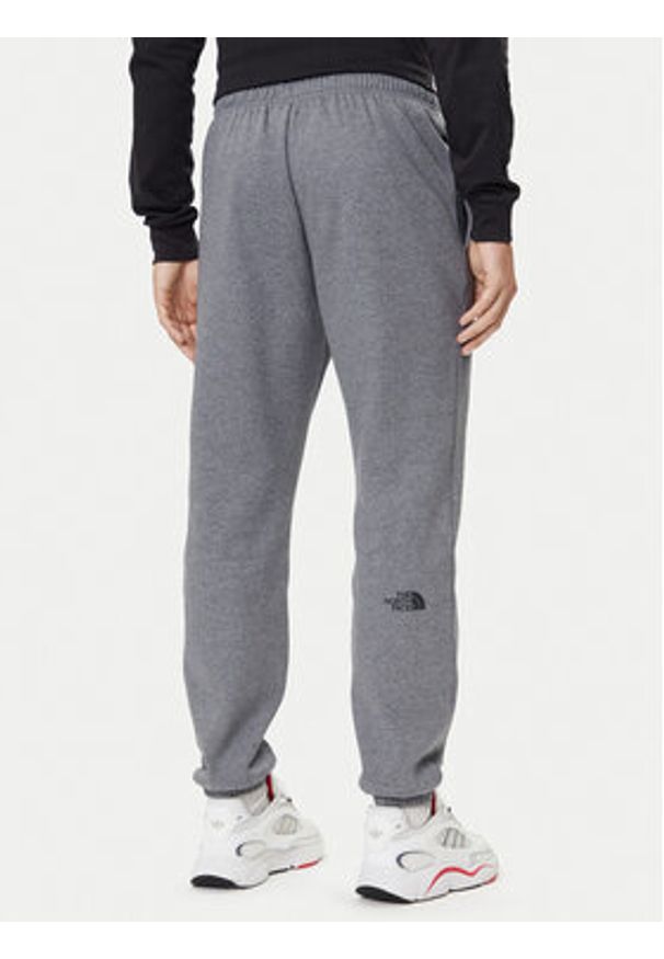 The North Face Spodnie dresowe Simple Dome NF0A8C1W Szary Regular Fit. Kolor: szary. Materiał: syntetyk, bawełna