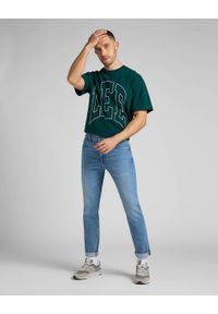 Lee - LEE SS VARSITY TEE MĘSKA KOSZULKA T-SHIRT LOGO ESMERALDA L69CFE96 112321823