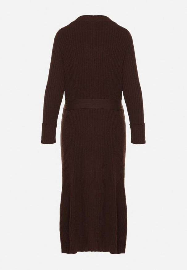 Born2be - Brązowa Sukienka na Guziki z Prążkowanej Dzianiny z Dodatkiem Wełny Nalisea. Okazja: na co dzień. Typ kołnierza: dekolt w serek. Kolor: brązowy. Materiał: prążkowany, wełna, dzianina. Długość rękawa: długi rękaw. Typ sukienki: proste. Styl: klasyczny, casual