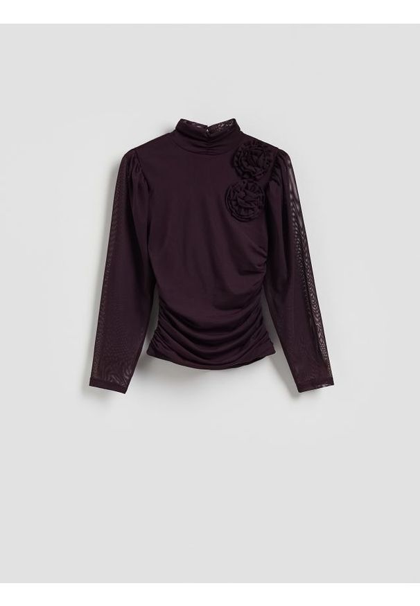 Reserved - Bluzka z kwiatową aplikacją - ciemnofioletowy. Kolor: fioletowy. Materiał: dzianina. Wzór: aplikacja, kwiaty