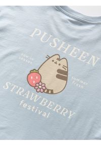 Reserved - T-shirt z nadrukiem Pusheen - jasnoniebieski. Kolor: niebieski. Materiał: dzianina, bawełna. Wzór: nadruk #1