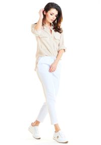 Awama - Białe Casualowe Spodnie z Lampasami. Okazja: na co dzień. Kolor: biały. Materiał: poliester, elastan. Styl: casual