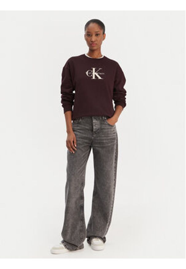 Calvin Klein Jeans Bluza Monologo LV047B234G Brązowy Regular Fit. Kolor: brązowy. Materiał: bawełna