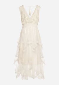 Born2be - Beżowa Sukienka z Kopertowym Dekoltem Wiązaniem na Plecach i Asymetrycznym Dołem z Siateczki Helolla. Okazja: na co dzień. Typ kołnierza: dekolt kopertowy. Kolor: beżowy. Materiał: jeans. Typ sukienki: asymetryczne, kopertowe. Styl: casual, elegancki #4