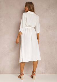 Renee - Biała Sukienka Canopis. Typ kołnierza: dekolt kopertowy. Kolor: biały. Materiał: tkanina, materiał. Typ sukienki: kopertowe. Styl: elegancki. Długość: midi
