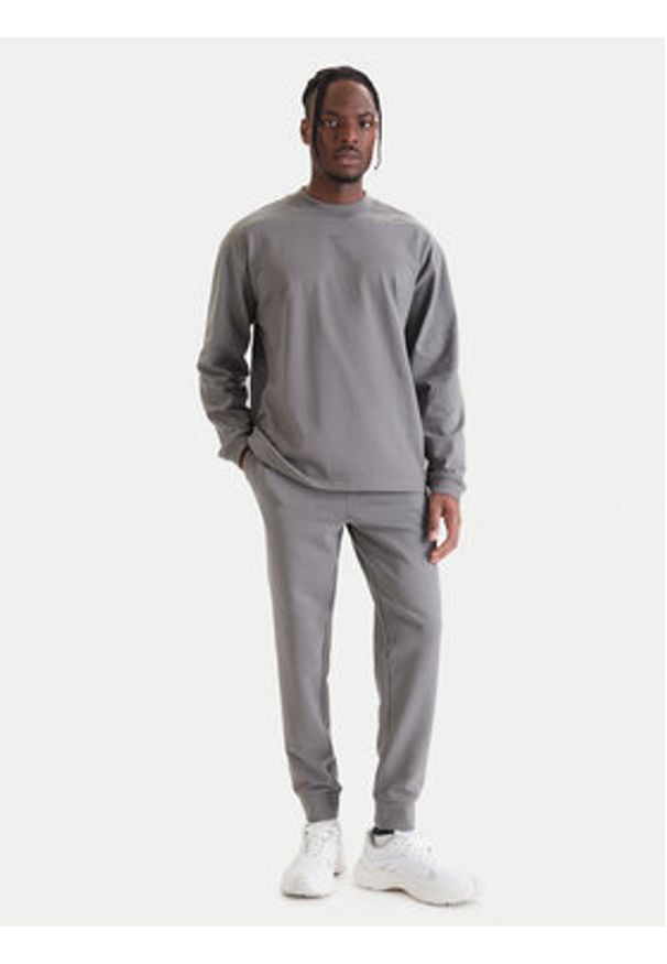 Hugo - HUGO Bluza Daposo 50511029 Szary Relaxed Fit. Kolor: szary. Materiał: bawełna