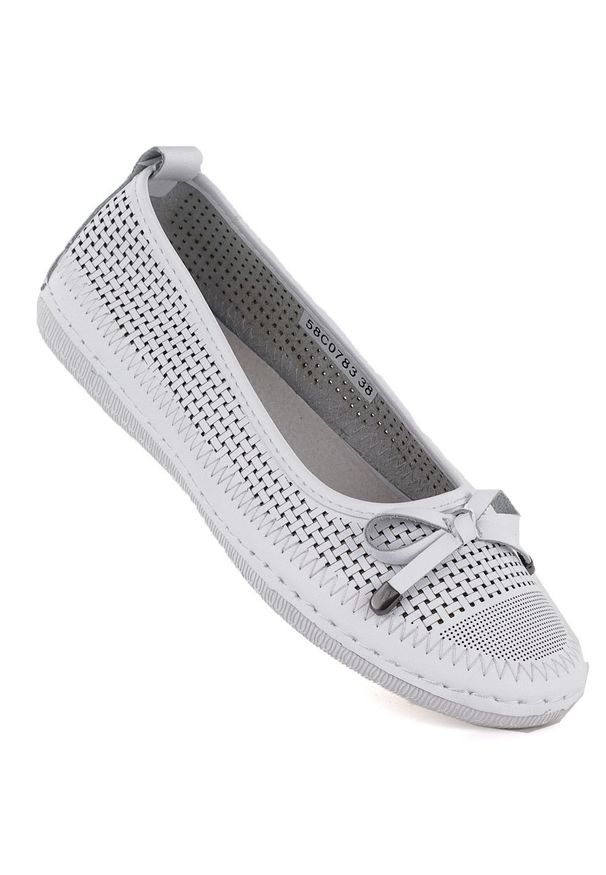 Skórzane baleriny damskie ażurowe białe Artiker 58C0783. Kolor: biały. Materiał: skóra. Wzór: ażurowy