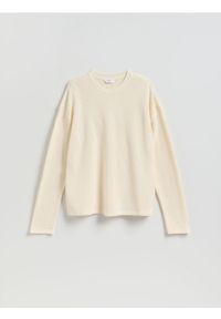 Reserved - Ażurowy longsleeve - złamana biel. Materiał: dzianina. Długość rękawa: długi rękaw. Wzór: ażurowy #1