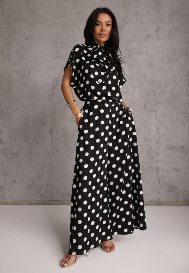 Renee - Czarny Komplet w Groszki Bluzka Wiązana przy Szyi i Spodnie Wide Leg Firerun. Kolor: czarny. Wzór: grochy