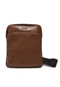 Guess Saszetka HMBOCA P5323 Brązowy. Kolor: brązowy. Materiał: skóra
