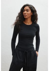 Marsala - Dopasowany top z prązkowanej bawełny w kolorze DEEP GRAPHITE- COTTIE. Materiał: bawełna. Długość rękawa: długi rękaw. Długość: długie #1