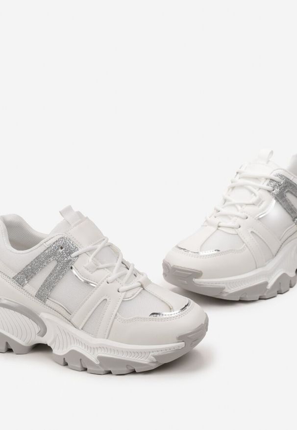 Born2be - Białe Sneakersy na Grubej Podeszwie z Brokatem i Wstawkami Tensora. Kolor: biały