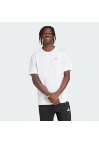 Adidas - Koszulka z grafiką Pennant Trim. Kolor: biały. Materiał: bawełna