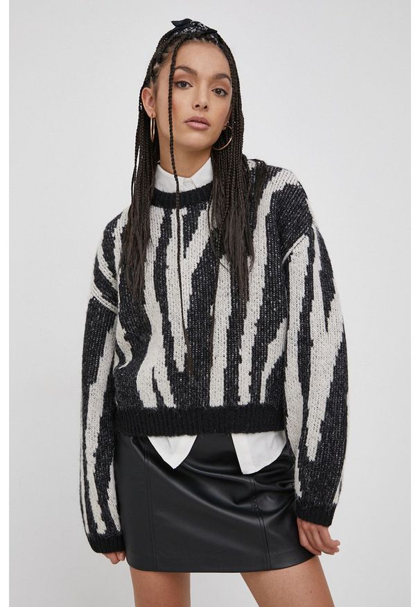 Vero Moda Sweter damski kolor czarny ciepły. Kolor: czarny. Materiał: dzianina, poliester. Długość rękawa: długi rękaw. Długość: długie