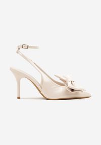 Born2be - Beżowe Sandały na Obcasie Vices z Lakierowanej Skóry z Ozdobną Kokardką Florozia. Okazja: na wesele, na ślub cywilny. Zapięcie: bez zapięcia. Kolor: beżowy. Materiał: skóra, lakier. Obcas: na obcasie. Styl: klasyczny, elegancki. Wysokość obcasa: średni #6