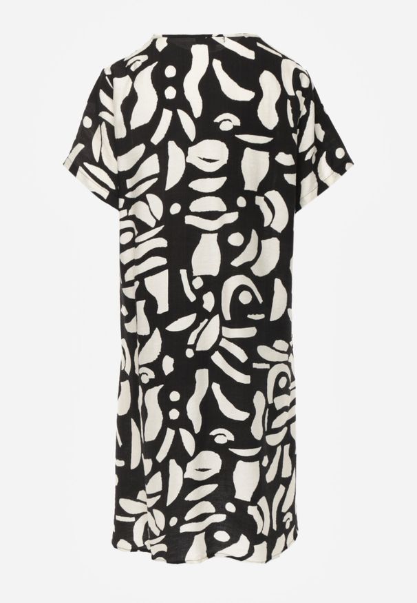Born2be - Czarna Pudełkowa Sukienka z Wiskozy z Dekoltem w Serek w Abstrakcyjny Wzór Cresom. Okazja: na co dzień. Typ kołnierza: dekolt w serek. Kolekcja: plus size. Kolor: czarny. Materiał: wiskoza. Sezon: lato. Typ sukienki: proste, dla puszystych. Styl: casual