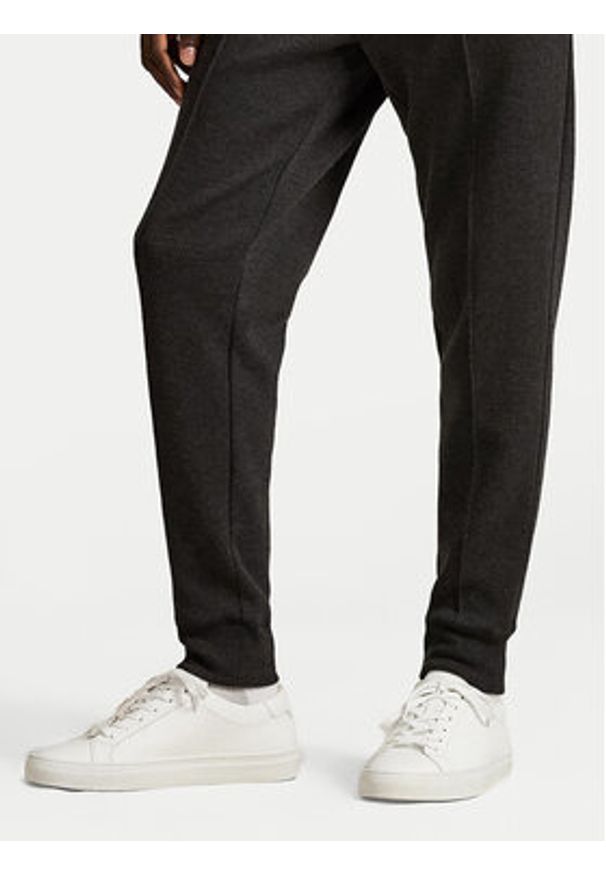 Polo Ralph Lauren Spodnie materiałowe 710B13640001 Szary ciemny Regular Fit. Kolor: szary. Materiał: syntetyk