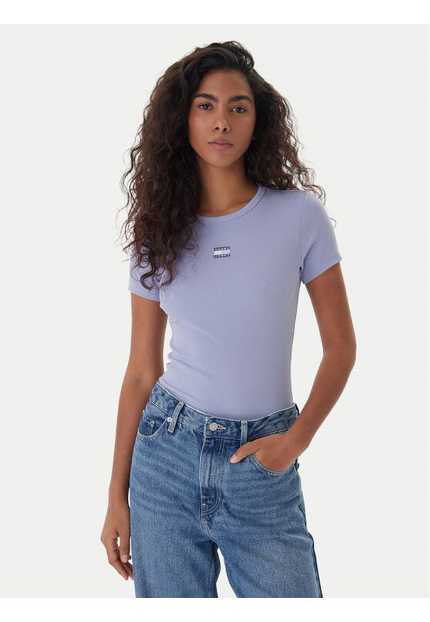 Tommy Jeans T-Shirt Badge DW0DW17881 Niebieski Slim Fit. Kolor: niebieski. Materiał: bawełna