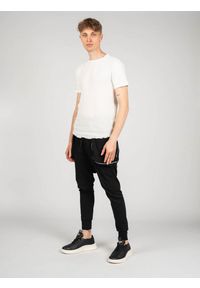 Xagon Man T-Shirt | P22082 V5 8300 | Mężczyzna | Biały. Okazja: na co dzień. Kolor: biały. Materiał: bawełna, elastan. Długość: długie. Styl: casual