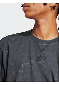 Adidas - adidas T-Shirt ALL SZN IN3166 Szary Regular Fit. Kolor: szary. Materiał: bawełna #5