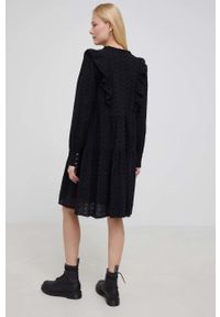Y.A.S sukienka bawełniana kolor czarny mini rozkloszowana. Kolor: czarny. Materiał: bawełna. Długość rękawa: długi rękaw. Typ sukienki: rozkloszowane. Długość: mini #5
