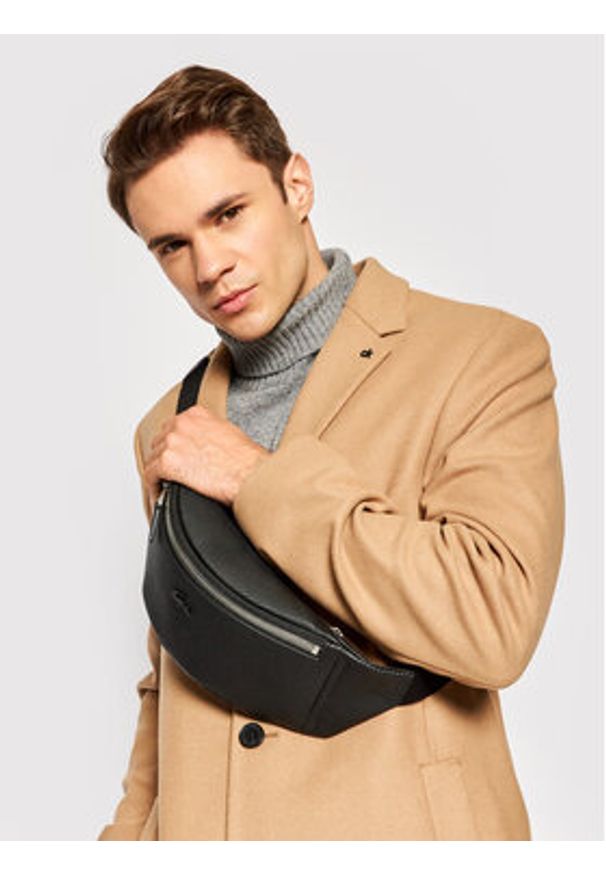 Lacoste Saszetka nerka Waistbag NH2816CE Czarny. Kolor: czarny. Materiał: skóra