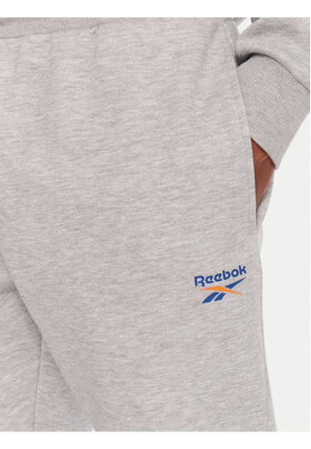 Reebok Spodnie dresowe RK25146CCM Szary Regular Fit. Kolor: szary. Materiał: bawełna