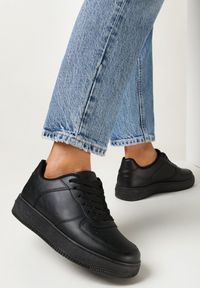 Born2be - Czarne Sneakersy na Platformie Zerassa. Kolor: czarny. Materiał: jeans. Obcas: na platformie #1