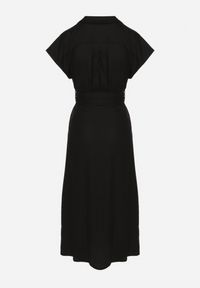 Born2be - Czarna Bawełniana Sukienka Koszulowa na Krótki Rękaw z Dodatkowym Paskiem Callira. Okazja: na co dzień, na spacer. Kolor: czarny. Materiał: bawełna. Długość rękawa: krótki rękaw. Typ sukienki: koszulowe. Styl: casual, elegancki #6