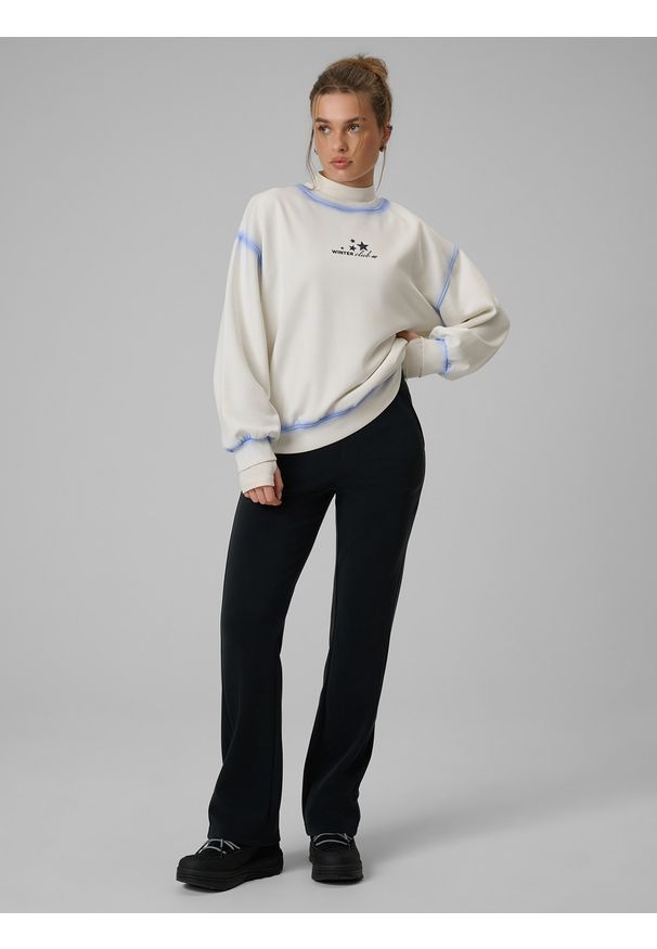 4f - 4F Bluza dresowa regular bez kaptura damska - biała XL. Okazja: na co dzień. Typ kołnierza: bez kaptura. Kolor: beżowy. Materiał: dresówka. Styl: casual, vintage