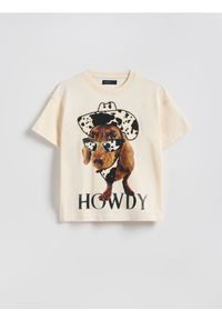 Reserved - Luźny t-shirt z nadrukiem - beżowy. Kolor: beżowy. Materiał: bawełna. Wzór: nadruk #1