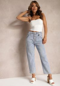 Renee - Jasnoniebieskie Jeansy z Bawełny Boyfriend Ozdobnie Przetarte Ivettesa. Okazja: na co dzień. Kolor: niebieski. Styl: casual #4