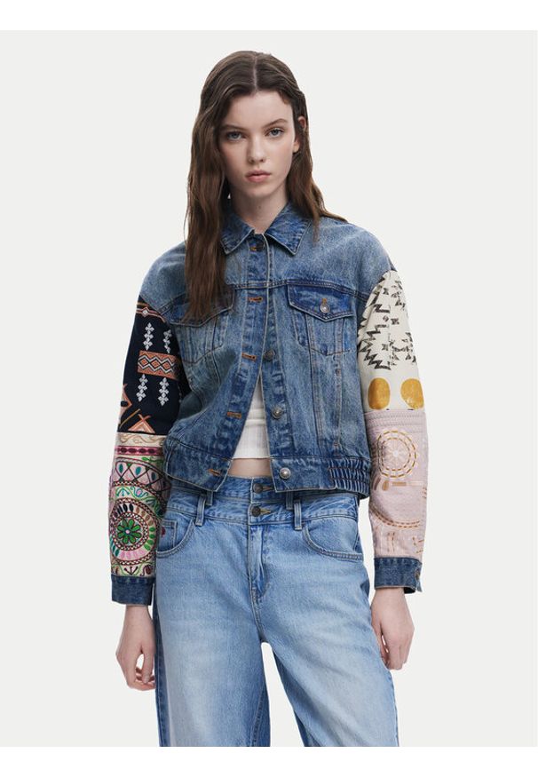 Desigual Kurtka jeansowa Cassid 25SWED59 Niebieski Regular Fit. Kolor: niebieski. Materiał: bawełna