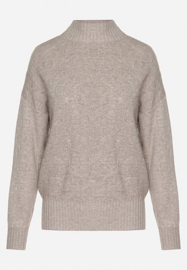 Born2be - Ciemnobeżowy Sweter Golf z Ozdobnym Tłoczeniem Zakończony Ściągaczem Melodiea. Okazja: na co dzień, na spacer. Typ kołnierza: golf. Kolor: beżowy. Materiał: jeans. Wzór: aplikacja. Sezon: zima, jesień. Styl: klasyczny, casual