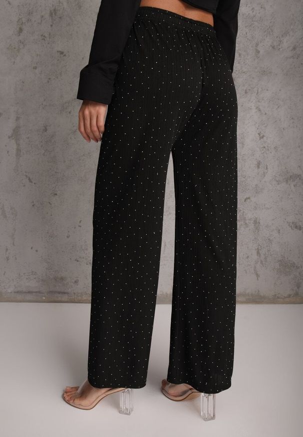 Renee - Czarne Spodnie z Bawełną o Szerokim Kroju z Cyrkoniami Azirene. Okazja: na co dzień. Kolor: czarny. Materiał: bawełna. Styl: casual