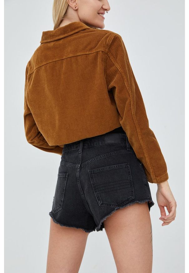 Superdry szorty jeansowe damskie kolor czarny gładkie high waist. Stan: podwyższony. Kolor: czarny. Materiał: jeans. Wzór: gładki
