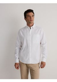 Reserved - Koszula boxy z domieszką lnu - biały. Kolor: biały. Materiał: len #1