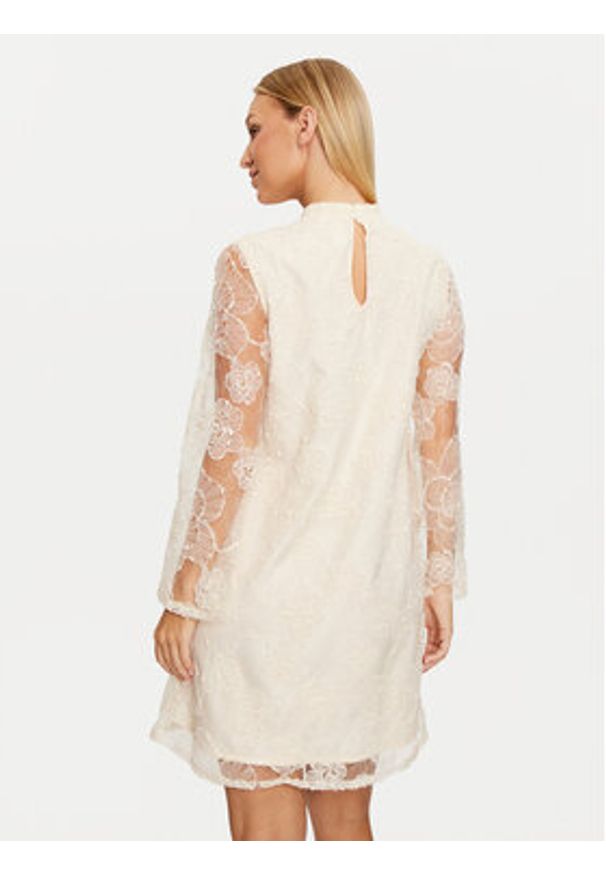 YAS Sukienka koktajlowa Cornelia 26035351 Écru Regular Fit. Materiał: syntetyk. Styl: wizytowy