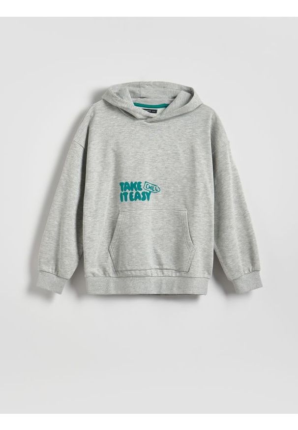 Reserved - Bluza oversize z kapturem - jasnoszary. Typ kołnierza: kaptur. Kolor: szary. Materiał: dzianina, bawełna