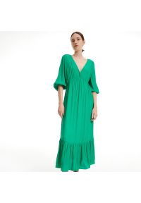 Reserved - Sukienka maxi z falbaną - Zielony. Kolor: zielony. Długość: maxi