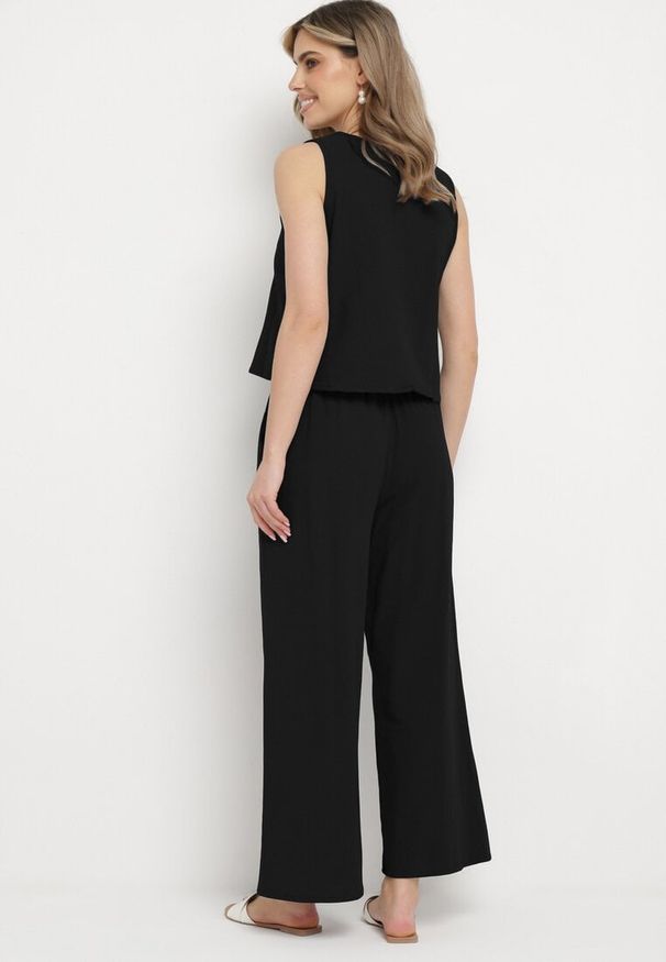 Born2be - Czarny Komplet Bawełniany Koszulka bez Rękawów z Guzikami Spodnie z Gumką w Pasie Juliancella. Kolor: czarny. Materiał: bawełna